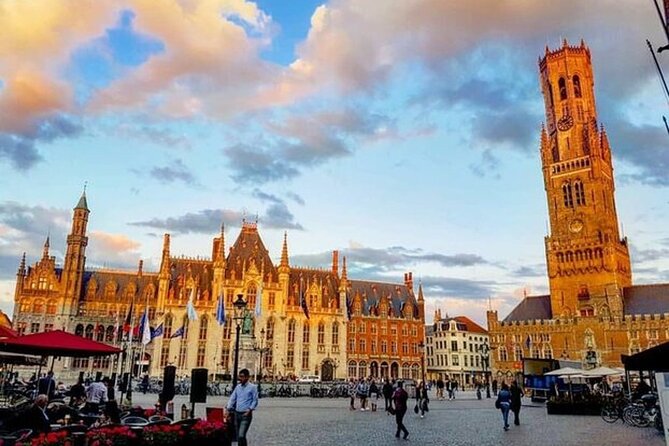 2-Hour Medieval Walk and Chocolate Tasting in Bruges - Crossing Saint Boniface Bridge to Notre Dame: the river moment