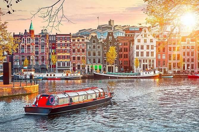 Amsterdam Day Trip from Brussels - The guided canal boat tour, where Amsterdam starts to click