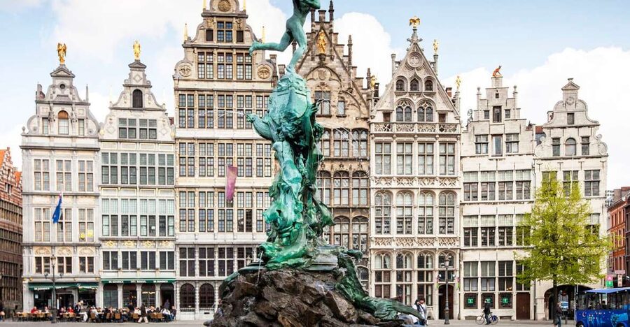 Antwerp: Private Historical Highlights Walking Tour - Why Antwerp’s historical core fits a 2-hour private tour