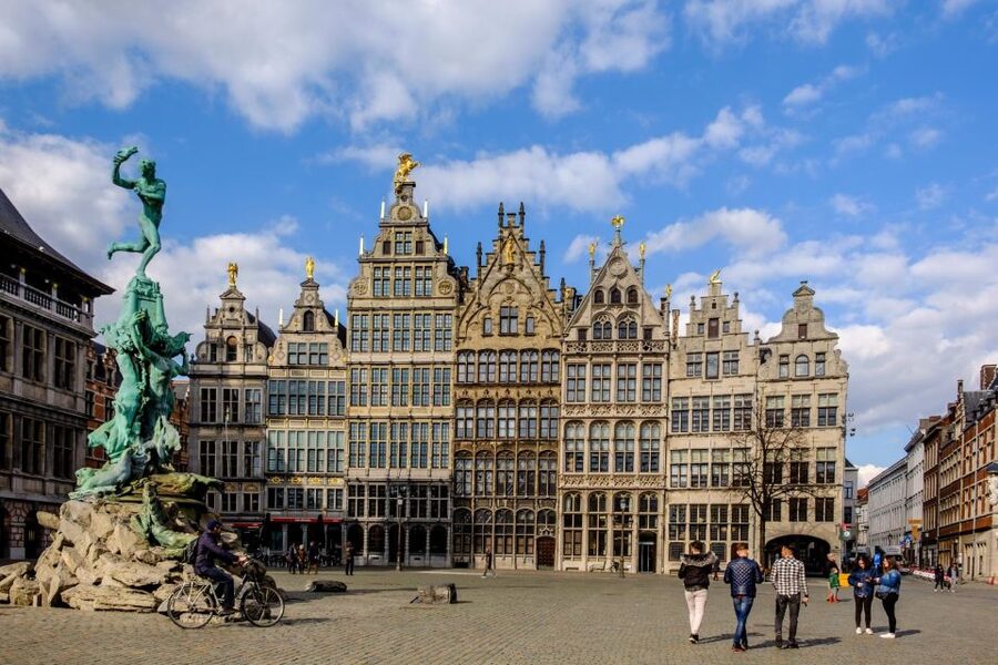 Antwerp Private Tour From Brussels - Grote Markt and Marquet Square: Old Town That Makes Sense Fast