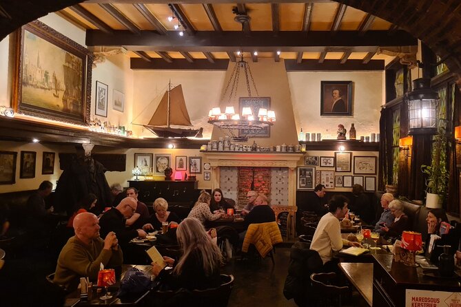Antwerp Pub Crawl - Who should book this Antwerp pub crawl