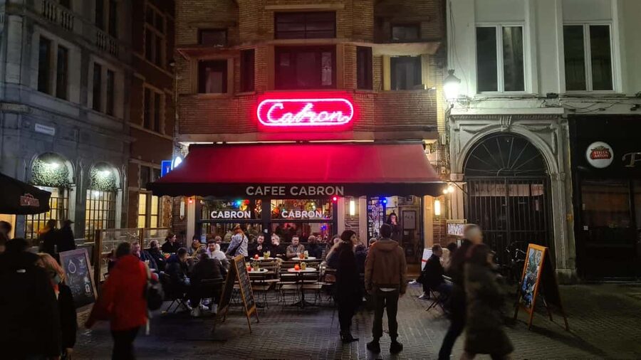 Antwerp: Pub Crawl in the Historical City - Key things you will notice on this Antwerp pub crawl