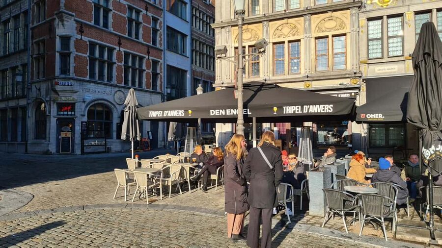Antwerp: Pub Crawl in the Historical City - Beer stories in old Antwerp, in just two hours