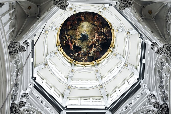 Antwerp Sightseeing Tour from Brussels - Grote Markt and Groenplaats: town squares with stories