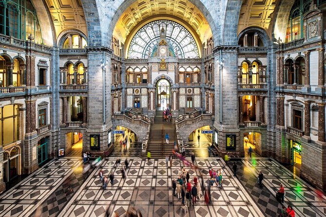 Antwerp Sightseeing Tour from Brussels - Meir: the shopping avenue stop that reveals how Antwerp feels