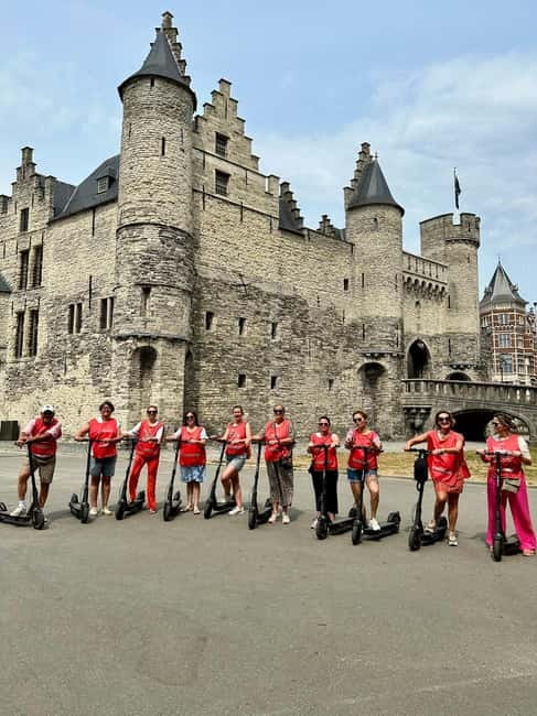 Antwerp: The Big Five City Highlights E-kickscooter Tour - The Route Logic: Het Eilandje to Diamonds, with the Scheldt in Between