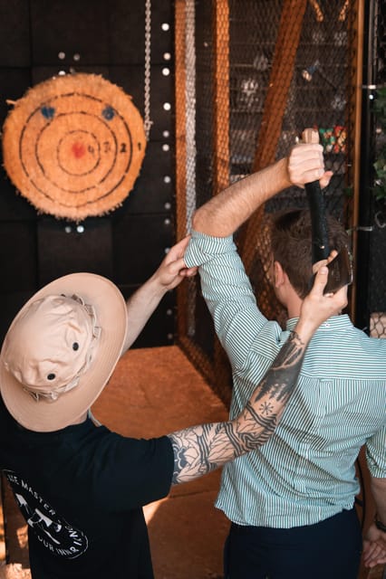 AXE THROWING EXPERIENCE IN ANTWERP - WoodCutter Axe Throwing in Antwerp: a one-hour skill game