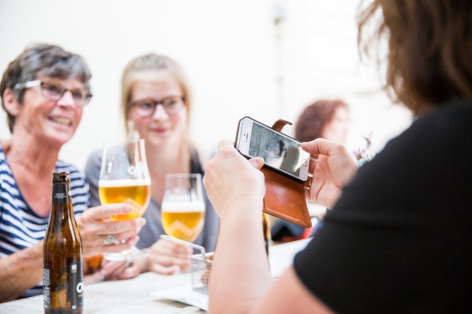 BeerWalk Bruges (French guide) - Stop 3: ’t Brugs Beertje, 300+ Belgian beers
