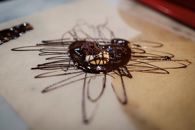 Belgian Chocolate Workshop in Bruges - Location and timing: Grauwwerkersstraat 15 and the smart arrival plan