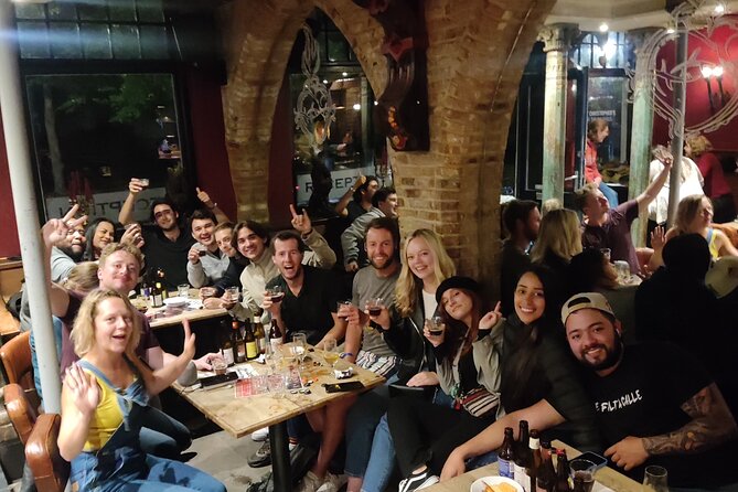 Bruges Beer Tasting Experience (with cheese!) - Group size, vibe, and whether you’ll enjoy the social part