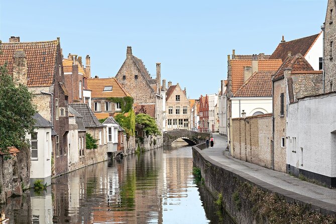 Bruges Food Tour with Full Meal & Drinks by Do Eat Better - Where you start, how you move, and what the night feels like