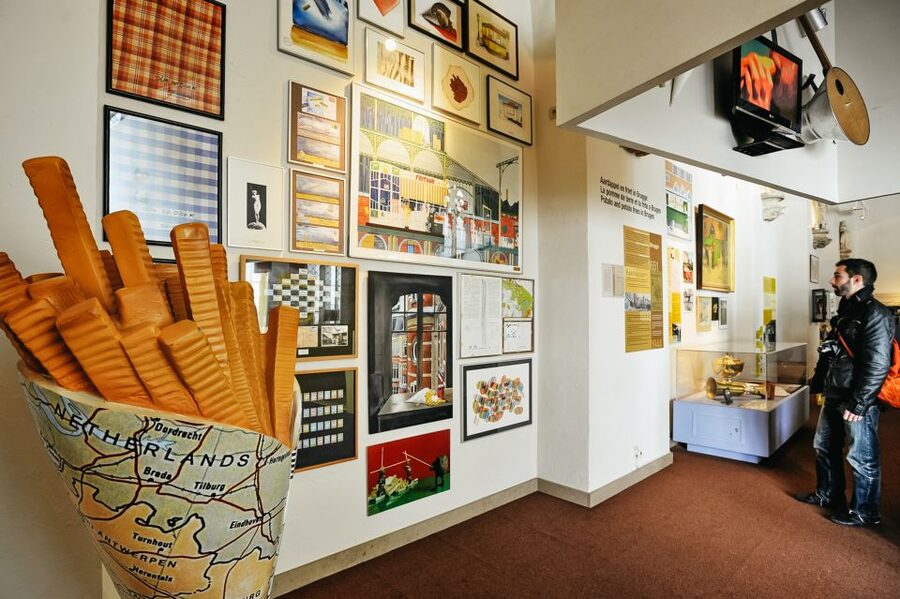 Bruges: Frietmuseum Entry Ticket - Entering the Saaihalle: Why This Setting Matters