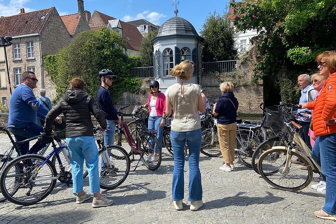 Bruges, Guided Retro Biketour: Highlights and Hidden Gems - Retro Biketours Bruges: what the tour feels like in real life