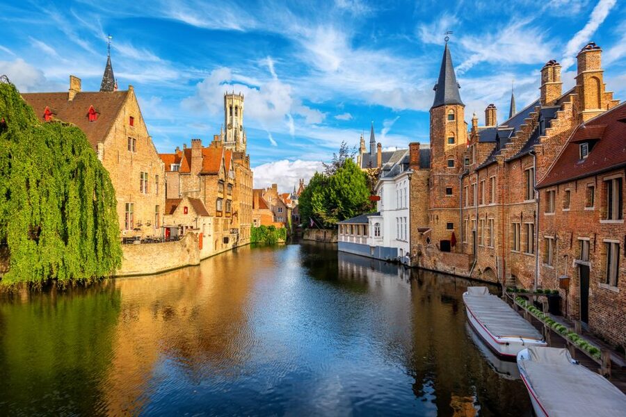 Bruges: Guided Rickshaw Tour - The route: landmarks first, then the quieter streets