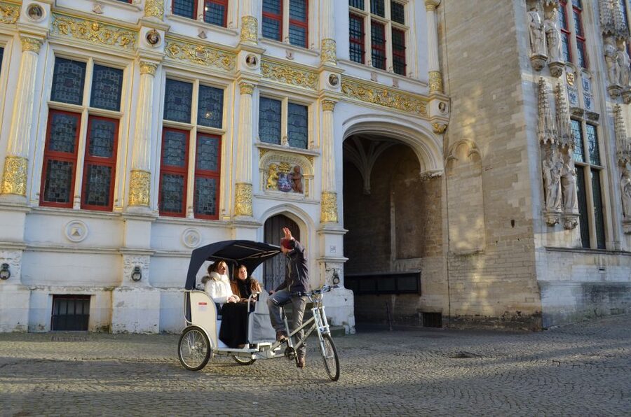 Bruges: Guided Rickshaw Tour - Should you book the Bruges guided rickshaw tour?