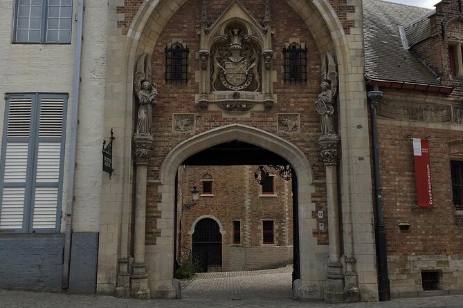 Bruges’ Legends and Hidden Treasures: A Self-Guided Audio Tour - Stoofstraat and Church of Our Lady, small streets, big atmosphere