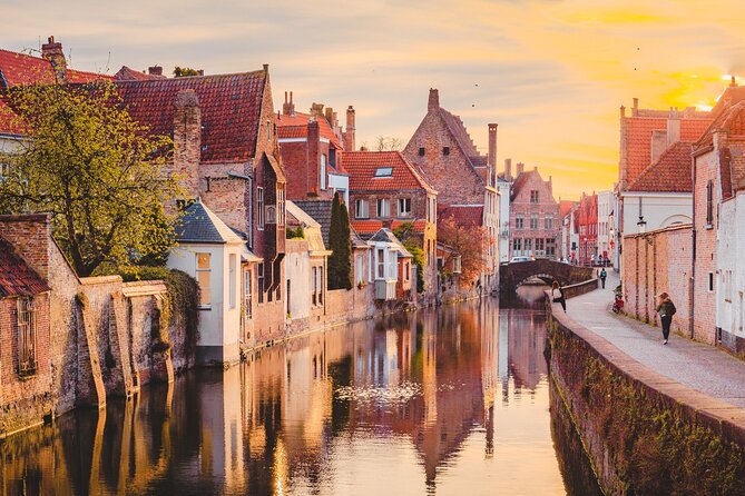 Bruges Scavenger Hunt and Highlights Self Guided Audio Tour - Onze-Lieve-Vrouwekerk: When the Audio Guides Your Eyes
