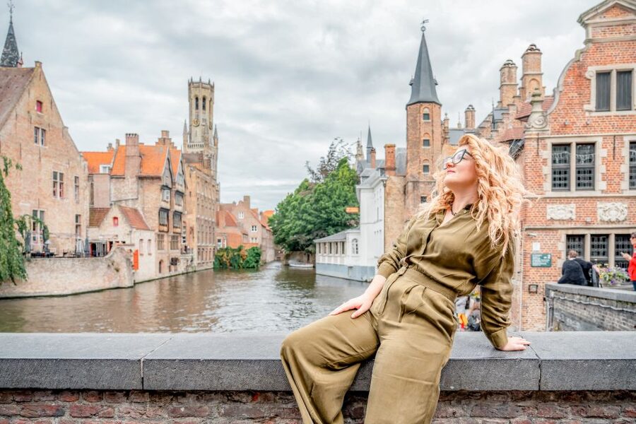 Bruges : Your private 30min. photoshoot in the medieval city - Who this private shoot is best for (couples, families, celebrations)