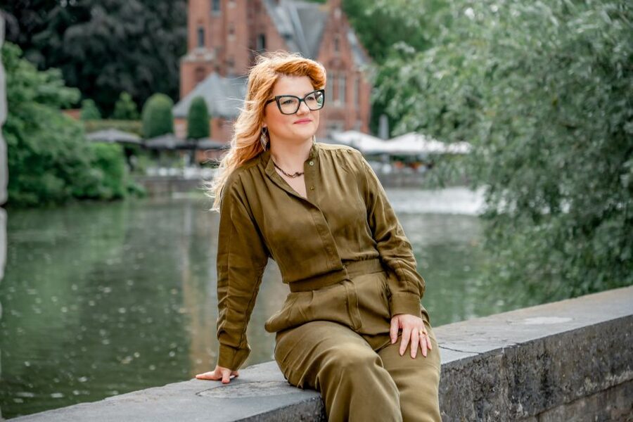 Bruges : Your private 30min. photoshoot in the medieval city - Should you book it? My decision guide
