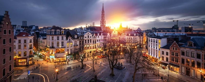 Brussels: 2-Hour Dark Side of Brussels Private Tour - Starting at Grand Place, Then Letting the Night Do the Work