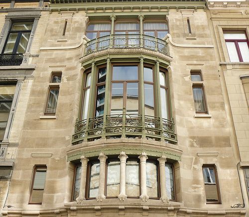 Brussels 3-Hour Guided Art Nouveau Tour - Grand-Place start, then the Bailli district shift