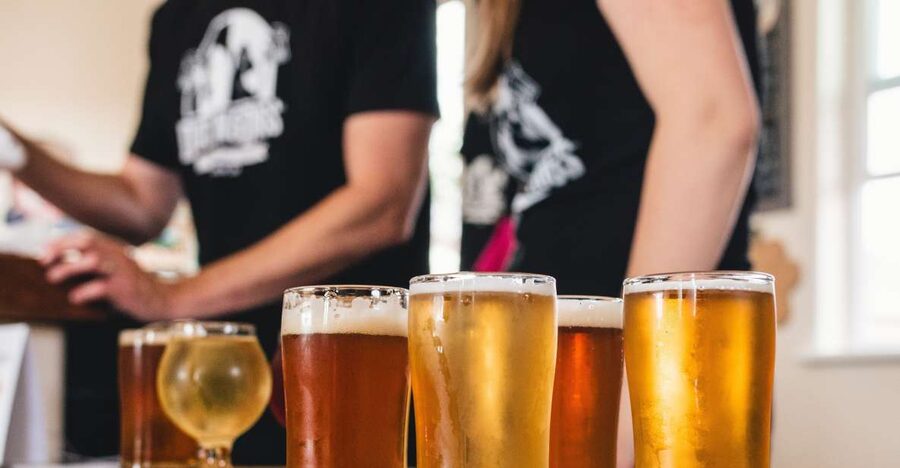Brussels: Beer Tasting with a Local Guide - Stop one: the classic Brussels beer place that locals use