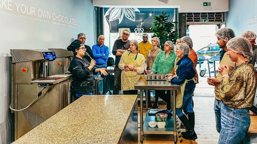 Brussels: Belgian Chocolate Making Workshop with Tastings - Place de la Justice check-in: the 200m walk that sets the tone