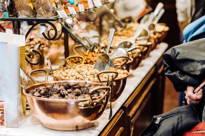 Brussels Chocolate Tour Private & Personalized with a Local Guide - The Grand Place Godiva Stop and What Makes It More Than a Photo Op