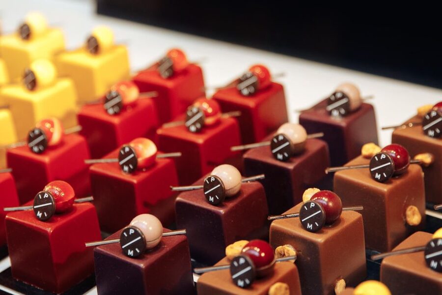 Brussels: Chocolate Workshop and Guided Walking Tour - The 10 tastings: like a chocolate lesson you can taste