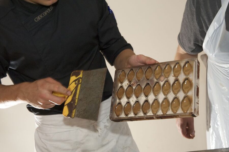 Brussels: Chocolate Workshop and Guided Walking Tour - Should you book this Brussels Chocolate Workshop and Walking Tour?