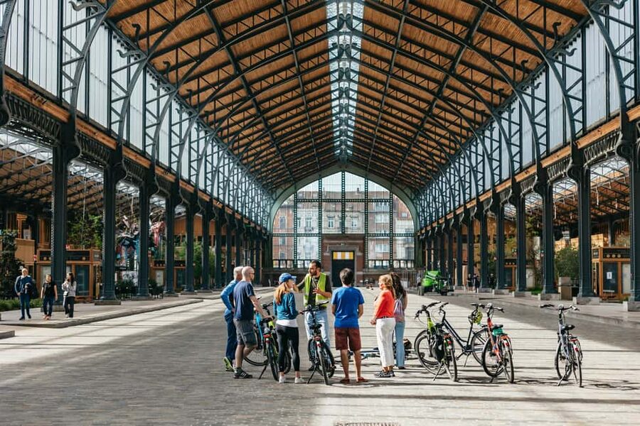 Brussels: City Highlights and Hidden Gems Bike Tour - Who this Brussels bike tour is best for