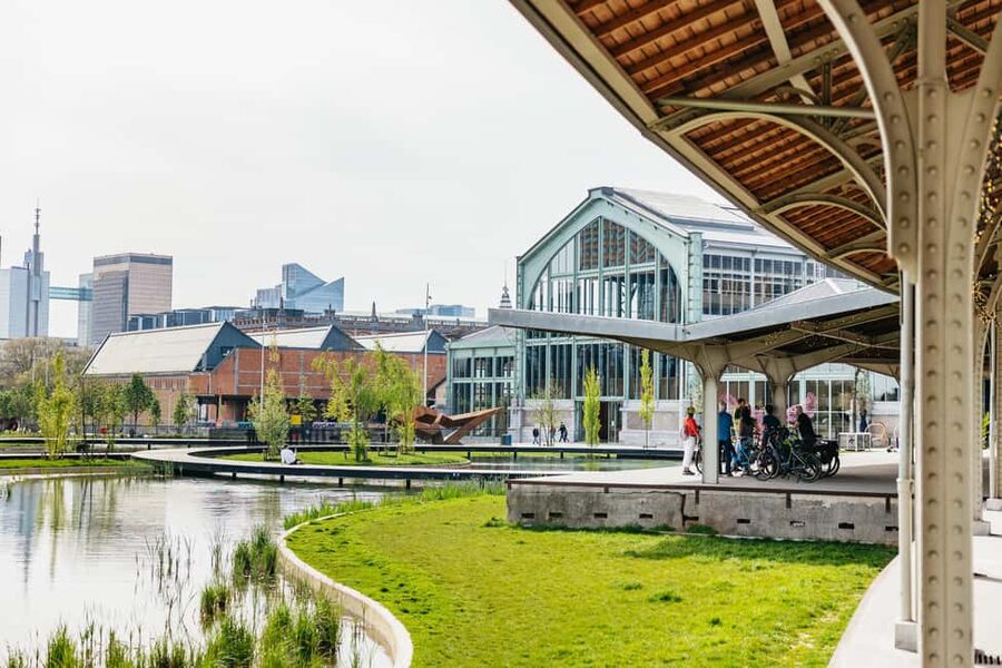 Brussels: City Highlights and Hidden Gems Bike Tour - The underground cemetery stop that sticks in your memory