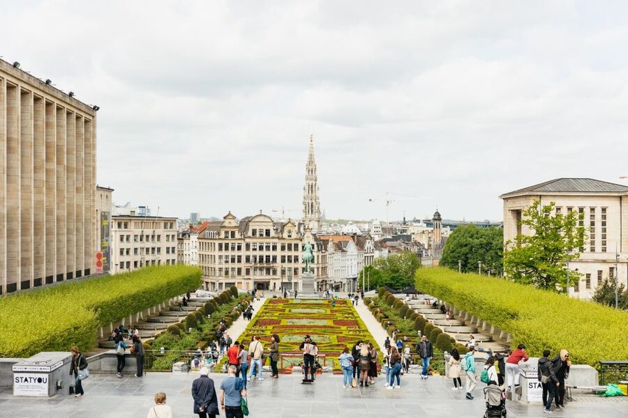 Brussels: City Highlights Walking and Tasting Tour - Manneken Pis: Why This Tiny Statue Gets Big Attention