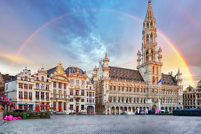 Brussels: City Walk with Audioguide in 7 Languages on your Phone - Manneken Pis: the 55.5 cm icon and why it’s everywhere