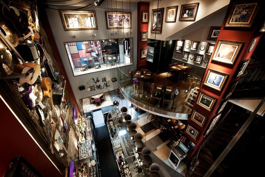 Brussels: Hard Rock Cafe with Set Menu for Lunch or Dinner - Timing your 75 minutes so you do not feel rushed