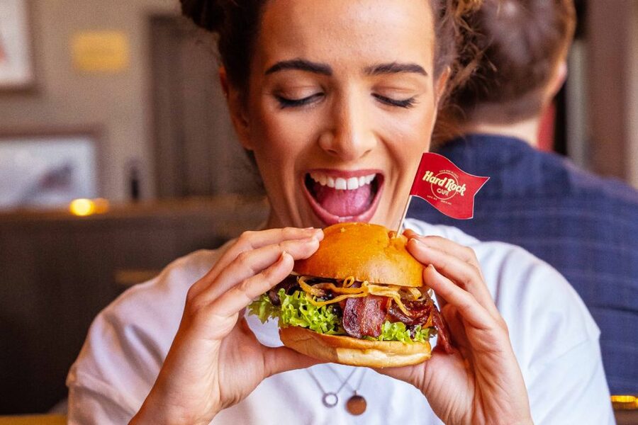 Brussels: Hard Rock Cafe with Set Menu for Lunch or Dinner - Service pace, what works, and what to watch