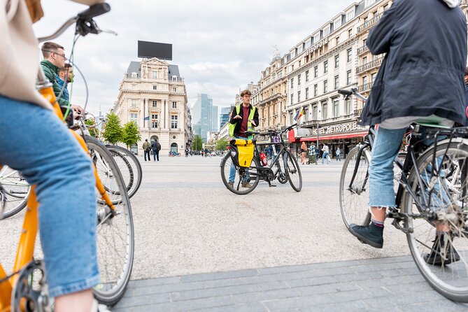 Brussels Highlights & Hidden Gems Bike Tour - La Bourse de Bruxelles: Start in Place de la Bourse