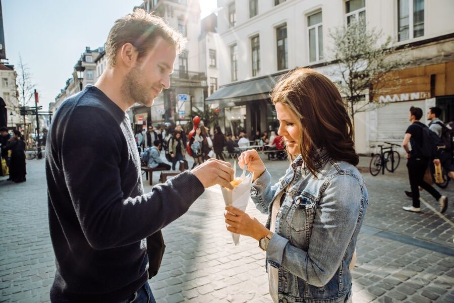 Brussels: Highlights & Hidden Gems Private Walking Tour - Beer, Light Bites, and How to Think About Food Stops