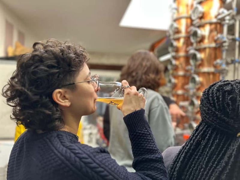 Brussels: micro brewery & distillery tour + beer tasting - Learning brewing and distilling, without turning it into a lecture