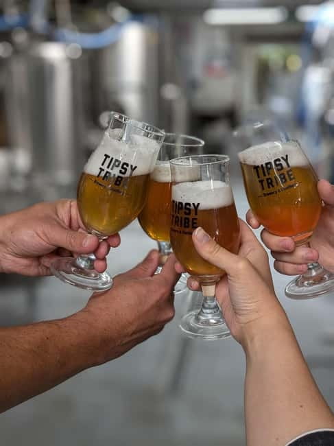 Brussels: micro brewery & distillery tour + beer tasting - The 1-hour flow at Tipsy Tribe, from arrival to taproom hangout