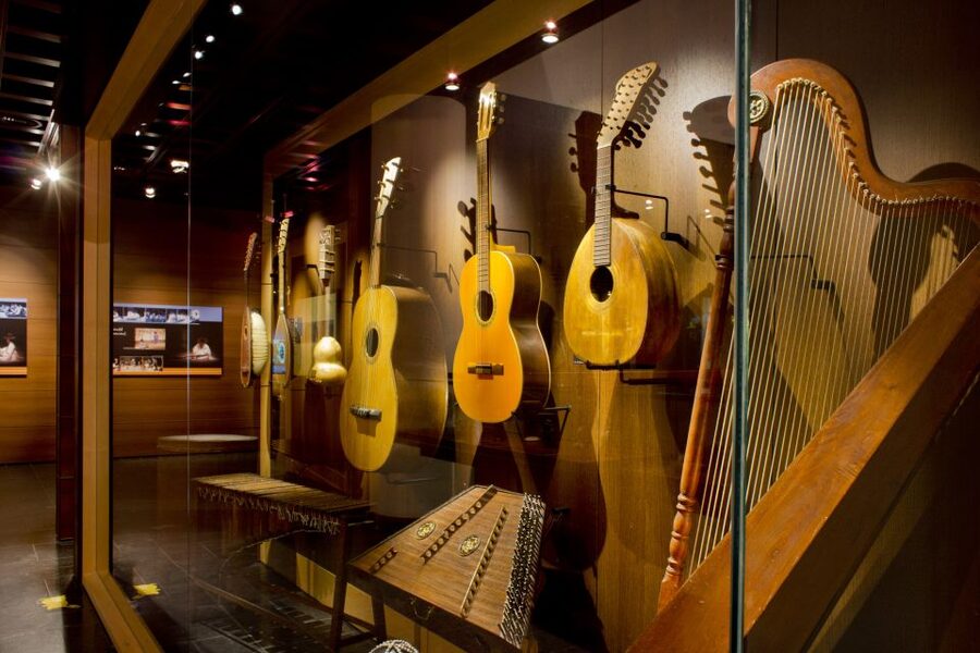Brussels: Musical Instruments Museum Entry Ticket - World-class artifacts, including the oldest preserved saxophone