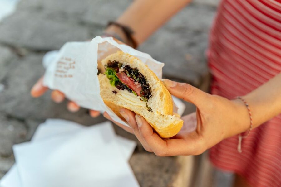 Brussels: Private Food Tour – 10 Tastings with Locals - Logistics that make or break your day
