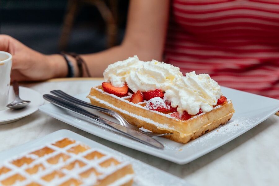 Brussels: Private Food Tour – 10 Tastings with Locals - Beer and waffles: the part most people remember