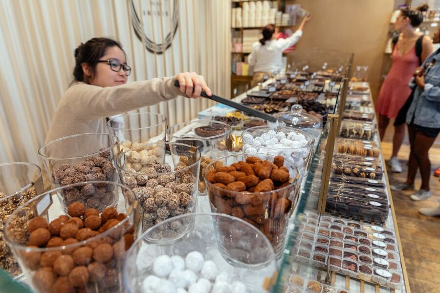 Brussels: Private Food Tour – 10 Tastings with Locals - Seafood and other savory surprises