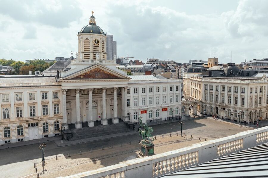 Brussels: Private Tour w/ Locals – Highlights & Hidden Gems - The included local drink or tasting: where the tour turns personal