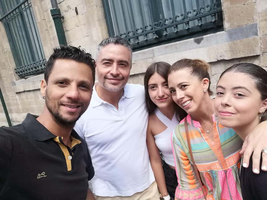 Brussels: Private Tour with a Local - The Local Orientation Part: Eat, Shop, and Move Like a Resident