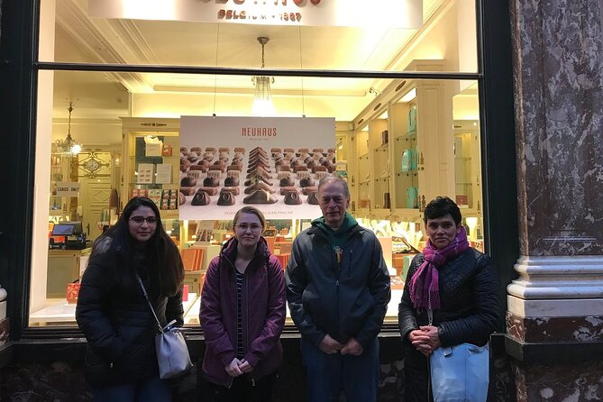 Brussels : Private Walking Tour with A Guide (Private Tour) - Hotel pickup and meeting points that save your time