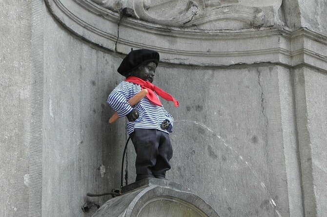 Brussels : Private Walking Tour with A Guide (Private Tour) - Stops, stories, and how the guide shapes the day