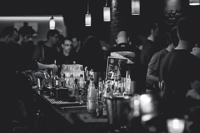 Brussels Pub Crawl Tour - How this 8:00 pm Brussels pub crawl keeps the night simple