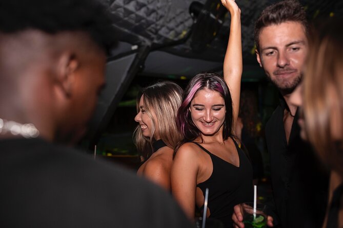Brussels Pub Crawl Tour - Price and value: what $30.25 buys you in 4 hours